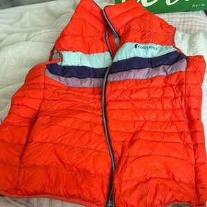 Cotopaxi Women’s Puffer Vest Size M